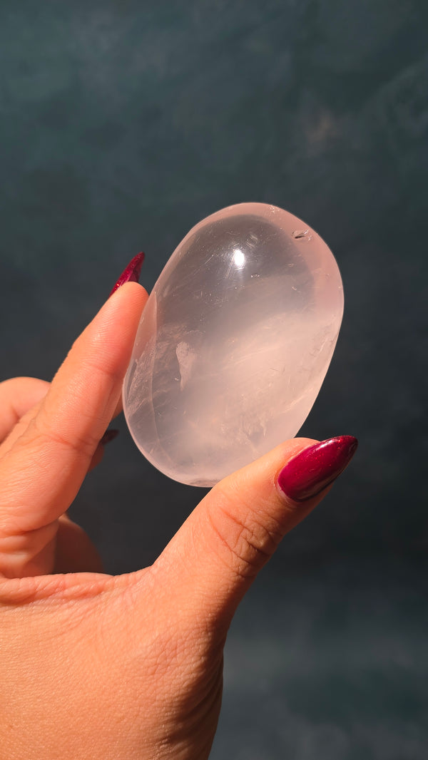 Rose Quartz Palm Stone 36m